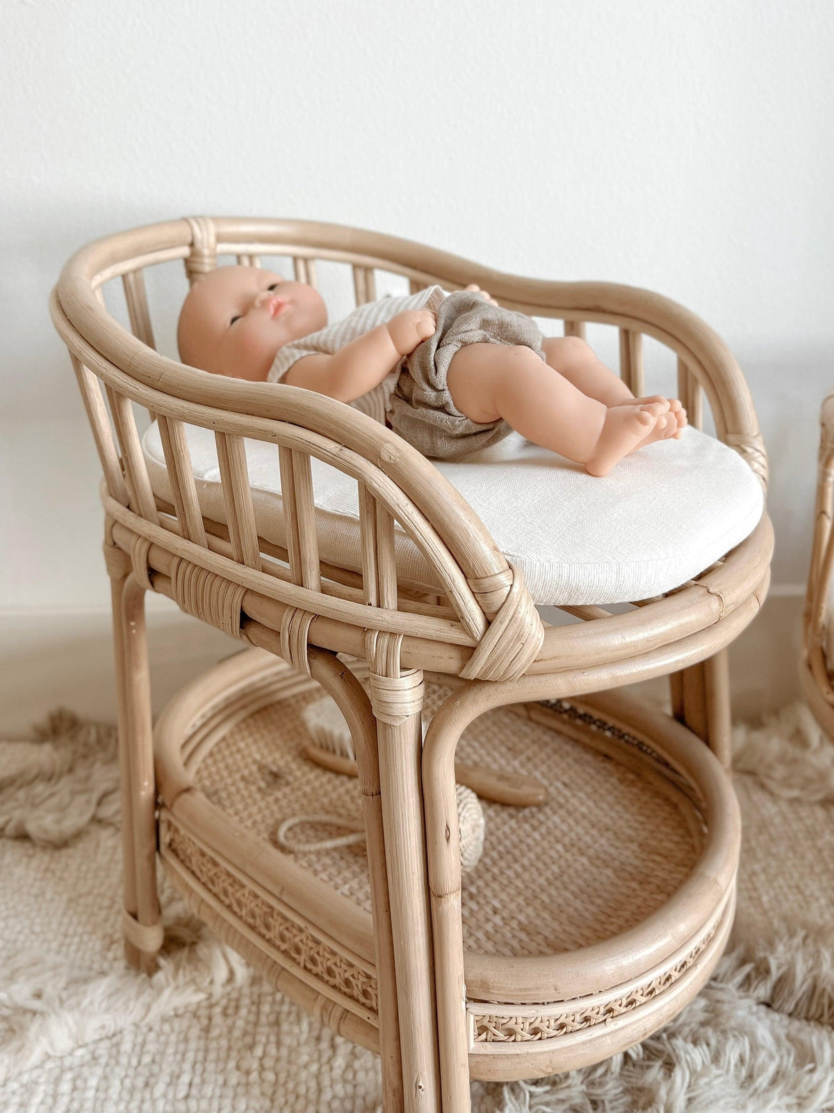 Woven Wilde Rattan Doll Changing Table