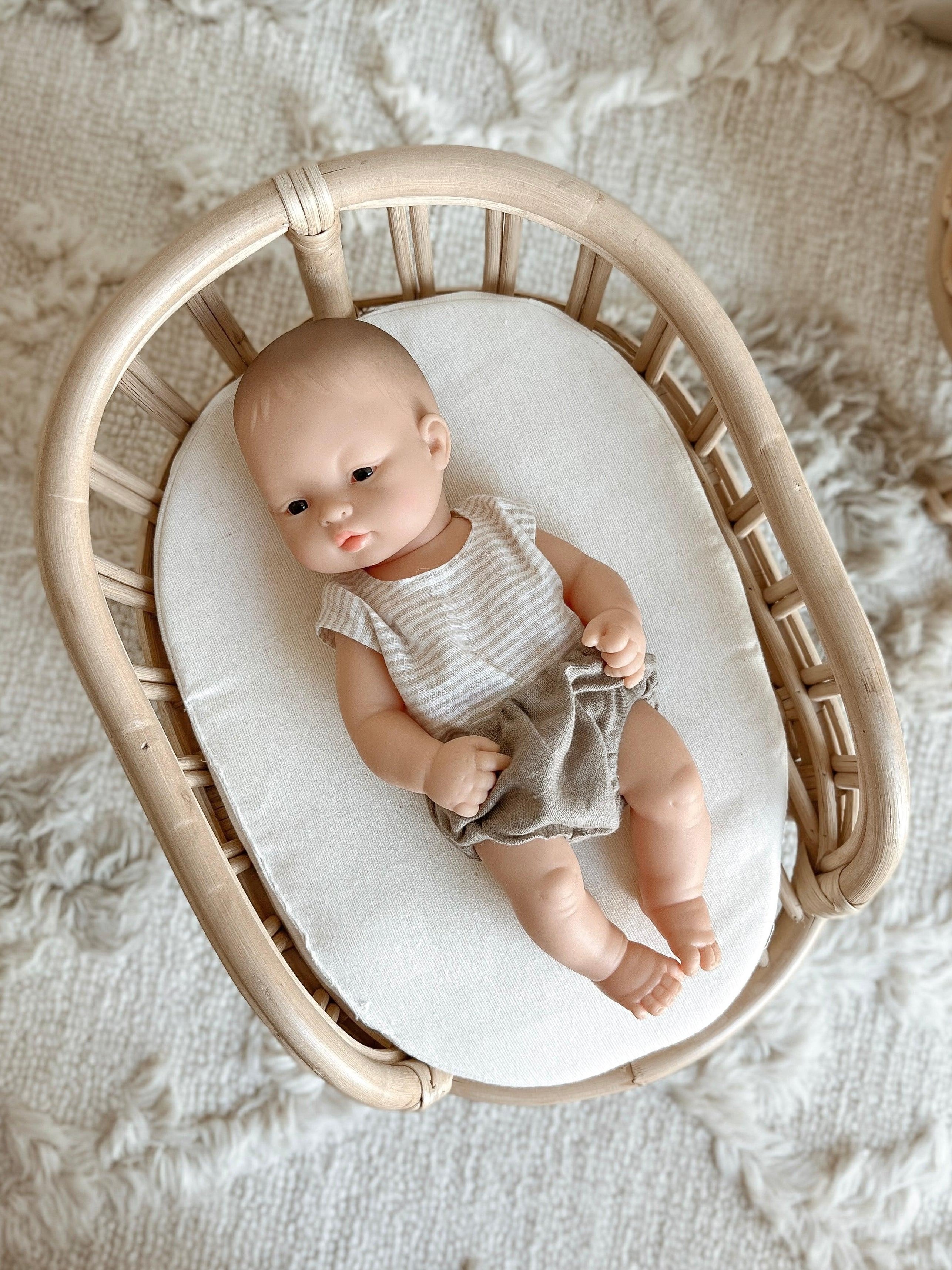 Woven Wilde Rattan Doll Changing Table
